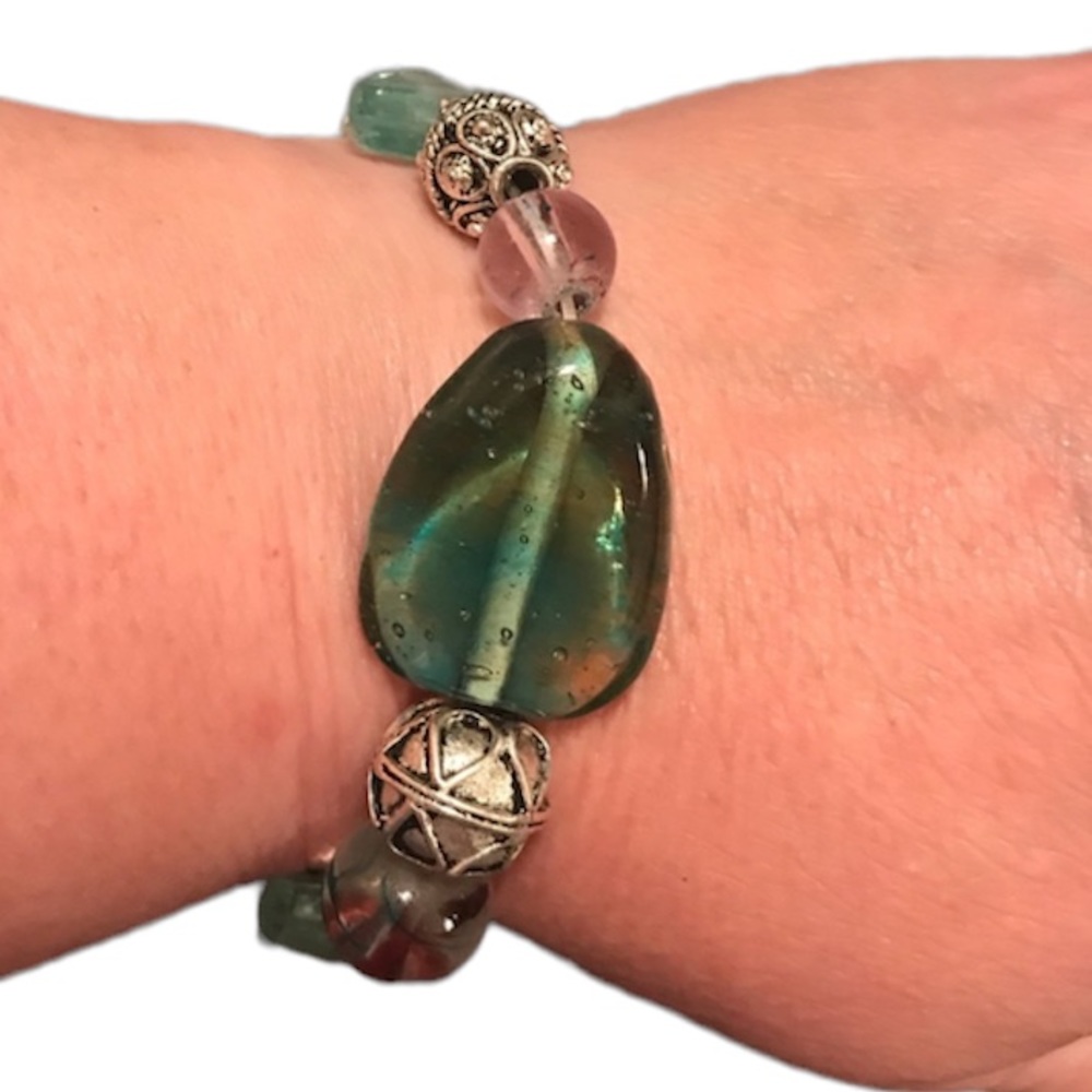 Beaded bracelet - Picture 4 of 5